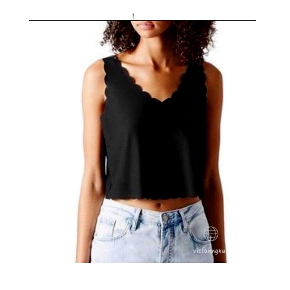 Black Topshop Scalloped Crop Top